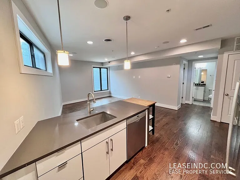 1839 6th St NW #4 — Photo 10