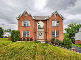 407 Crossbow Dr, New Stanton, PA 15672