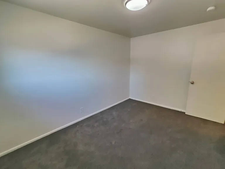 349-357 N 800 W — Photo 19