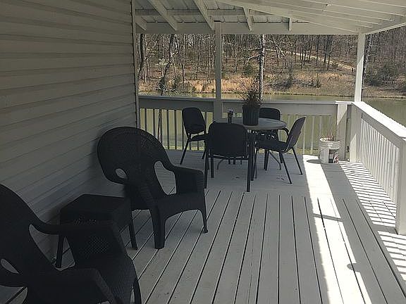 3rd image of 568 Knob Hill Dr