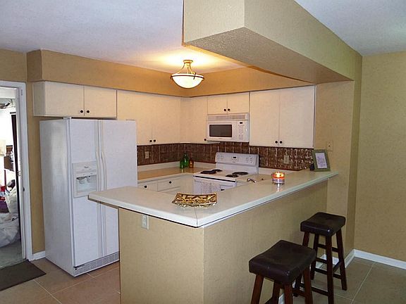 3rd image of 16800 Sugar Pine Dr APT F43