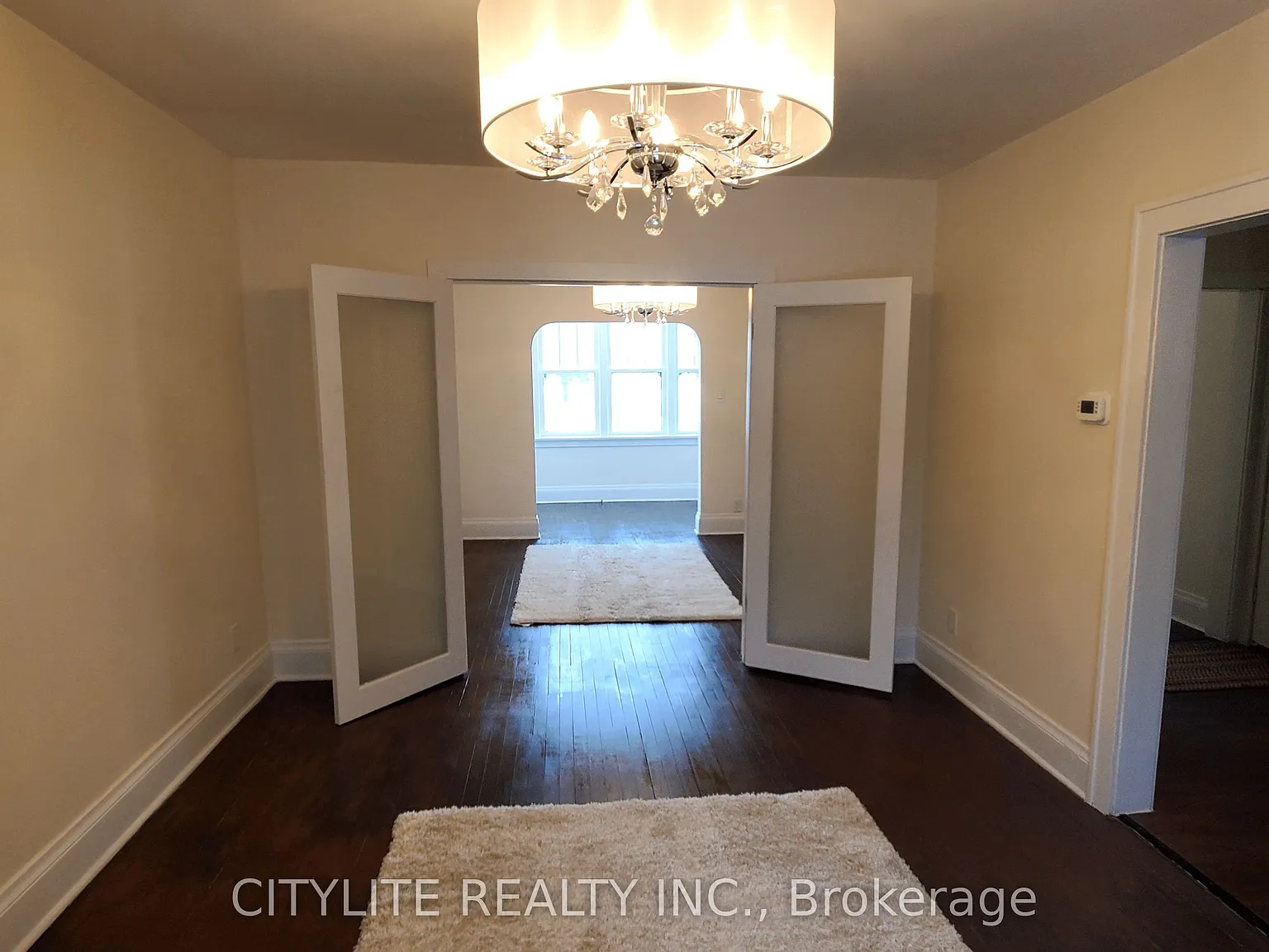 3 bed, $2,200 — Photo 3