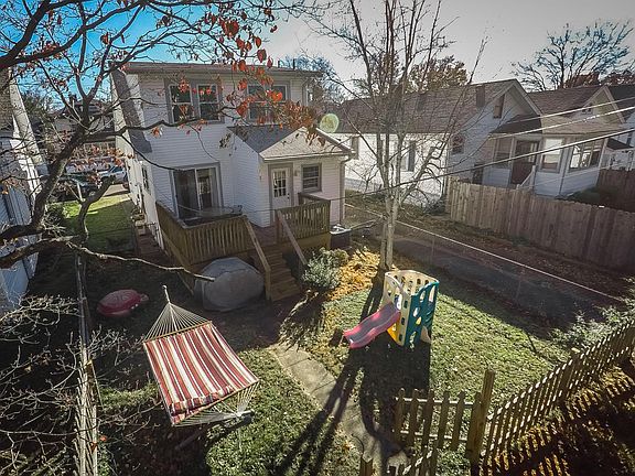 4th image of 1647 Bonnycastle Ave