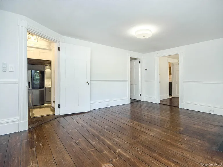 150 Main St — Photo 15