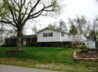 1104 W Fannetta St, Dexter, MO 63841