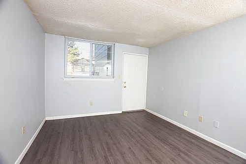 Floor plan The Towers Apartments - 1212-...