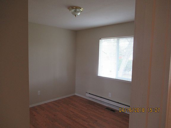 5th image of 964 Arrowhead Dr #B