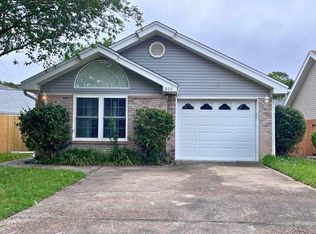 1866 Heartland Dr, Fort Walton Beach, FL 32547