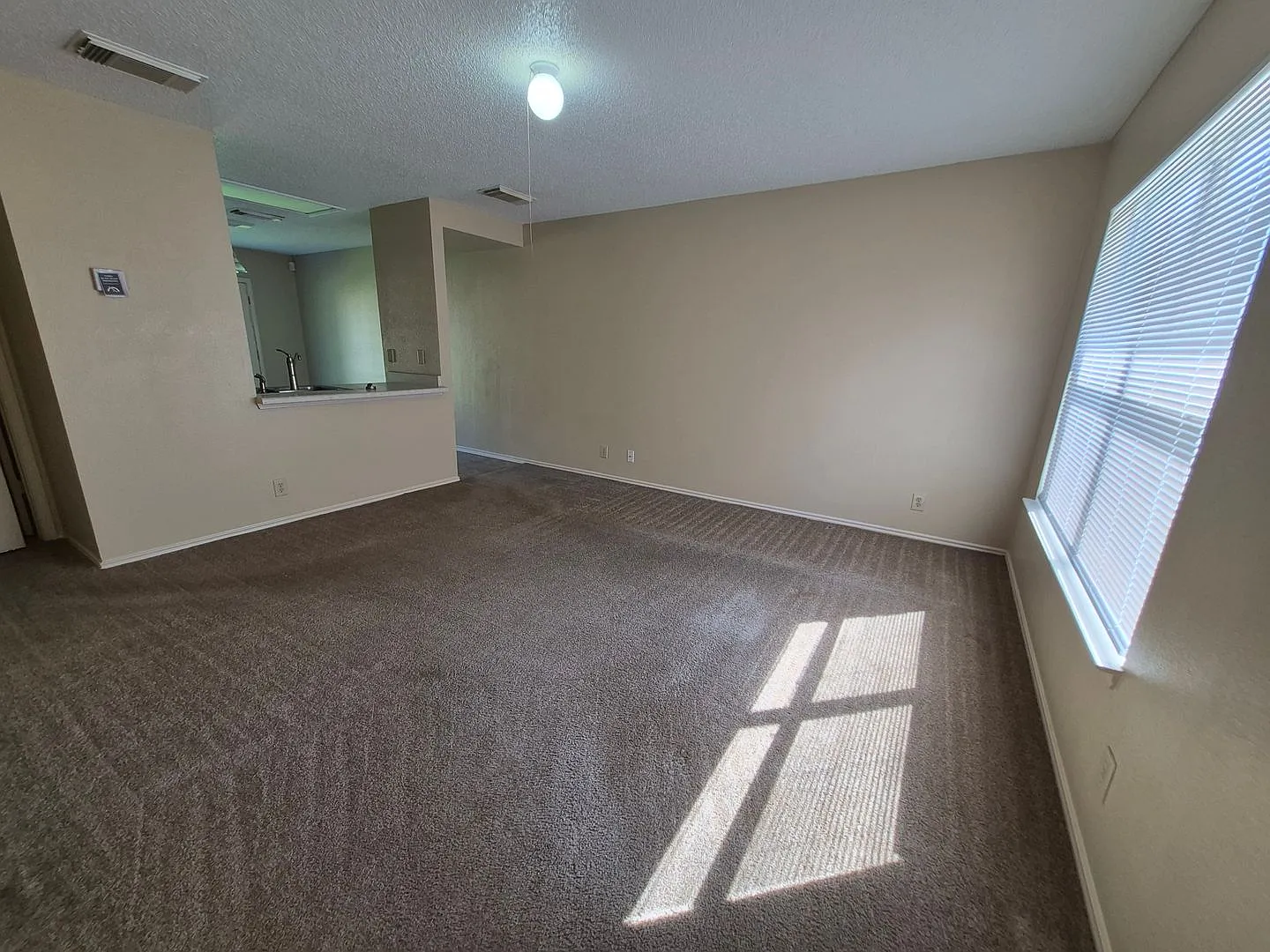 39 Weathering Creek San Antonio, Tx 78238 — Photo 4