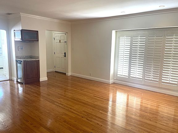 3rd image of 1235 E Armando Dr