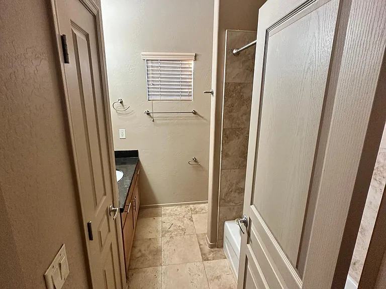 1026 W Euclid Ave — Photo 15