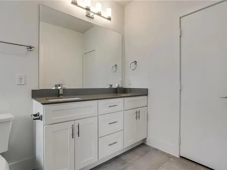 4303 Cole Ave — Photo 9