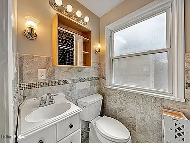 1911 Sils Ave — Photo 7
