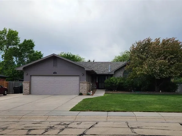 3726 Juniper Dr, Scottsbluff, NE 69361