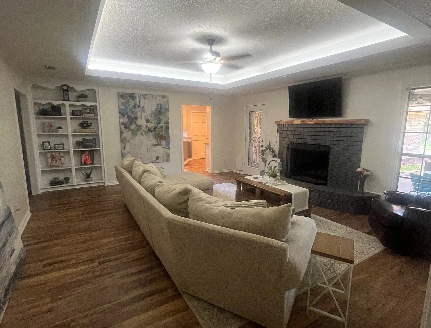 3 bed, 1866 sqft, $2,500 — Photo 4