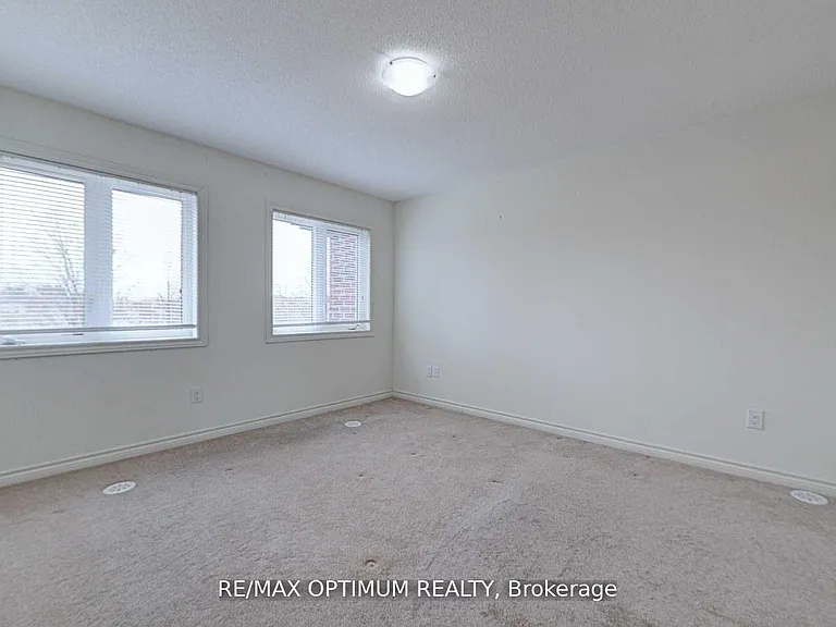 11 Autumnwood Ave #6 — Photo 16