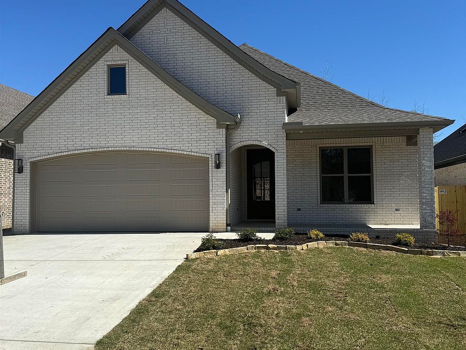 1st image of 130 Woodlands Park Dr