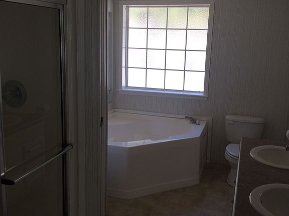 4th image of 137 Sequoia Dr