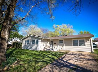220 E Walnut St, Derby, KS 67037