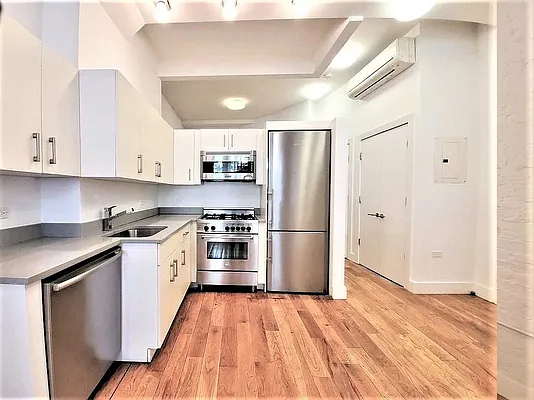 Rented by Ideal Properties Group | media 6