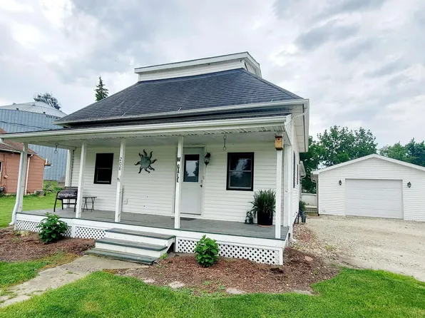 208 W Gale St, Williamsfield, IL 61489