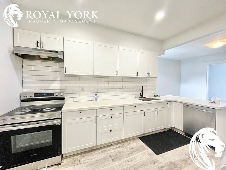 35 Concession St — Photo 4