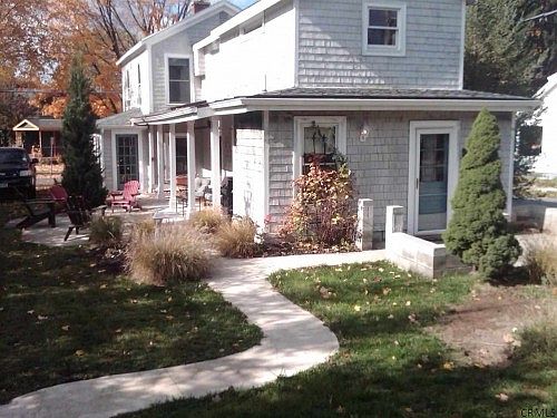1st image of 34 Warren St