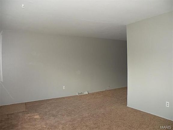 2nd image of 4041 Esseldale Dr
