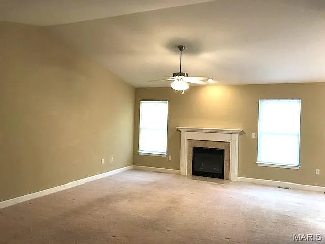 3 bed, 3.0 bath, 1446 sqft, $2,295 — Photo 3