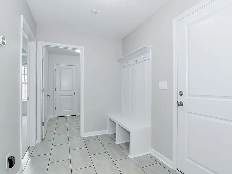 810 Fenwick Ct — Photo 14