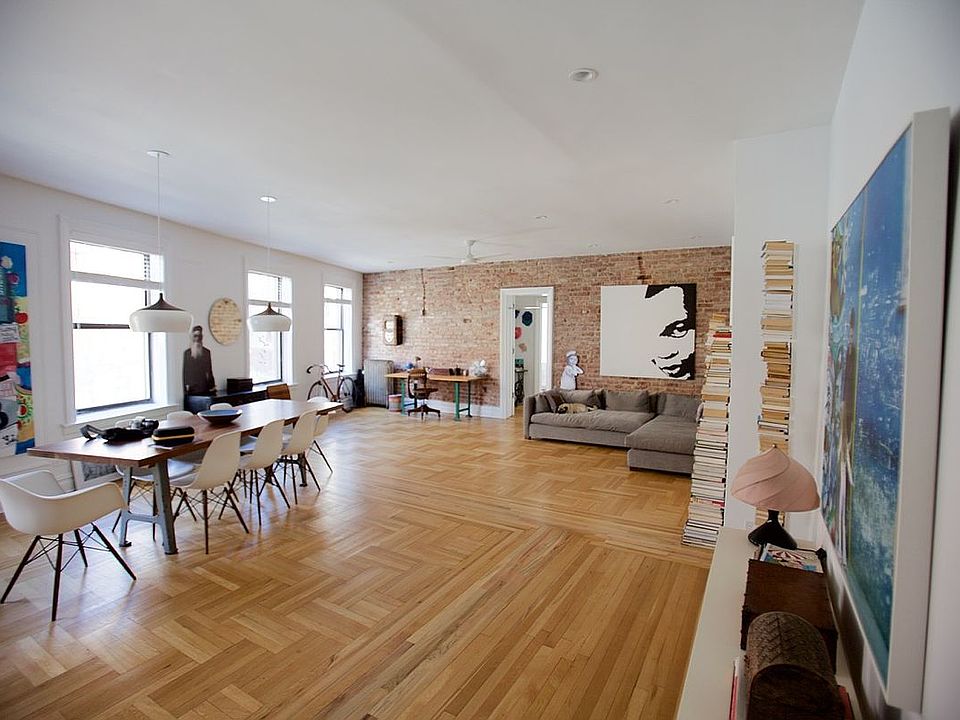 1st image of 860 W 181st St APT 22