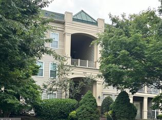 1025 Gardenview Loop APT 103, Woodbridge, VA 22191