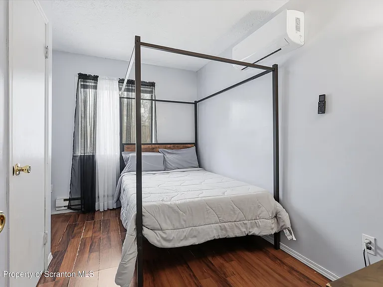 1379 Winding Way — Photo 19