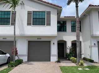5003 Woods Edge Cir, Riviera Beach, FL 33410