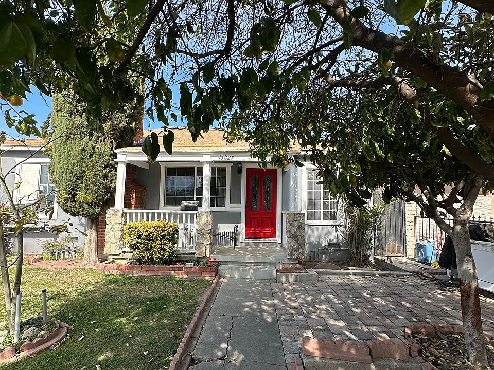 1st image of 11827 Strathern St