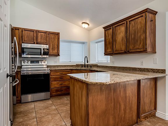 2nd image of 5442 W Aristada Ave