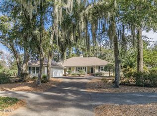 404 Island Cir E, Saint Helena Island, SC 29920