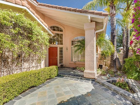 4th image of 3521 Santo Thomas Cir