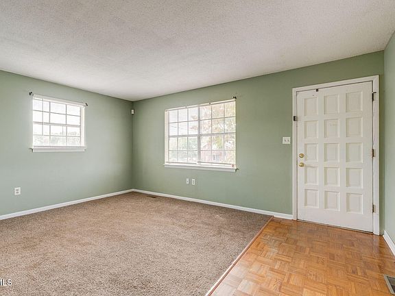 5th image of 432 Broyles Ln