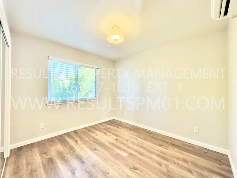 105 Parry St — Photo 8