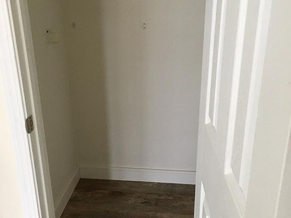5th image of 176 Dakota Dr