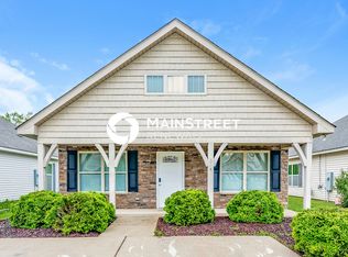304 Creek Run Cir, Calera, AL 35040