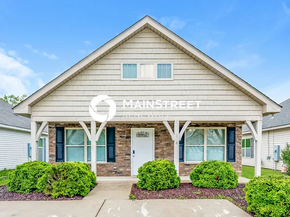 304 Creek Run Cir, Calera, AL 35040