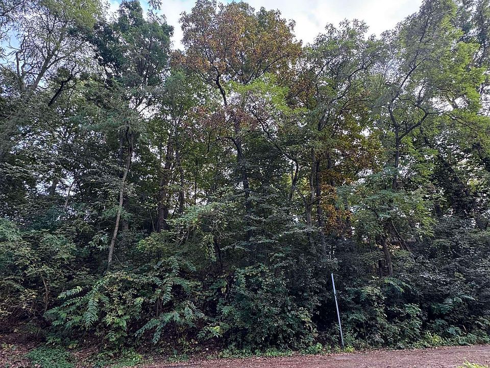 1st image of 5611 Oak Ln