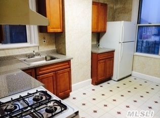 6968 43rd Ave, Flushing, NY 11377