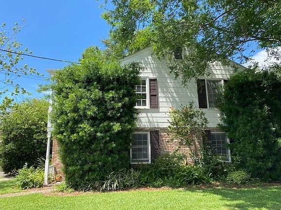 2nd image of 131 Maryland Dr E