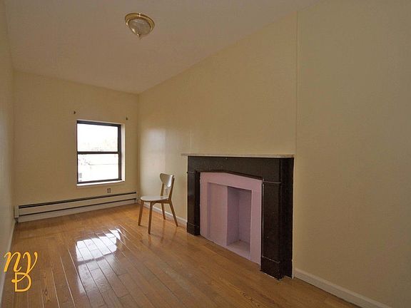 5th image of 411 Putnam Ave #4