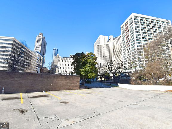 4th image of 215 Piedmont Ave NE APT 2202