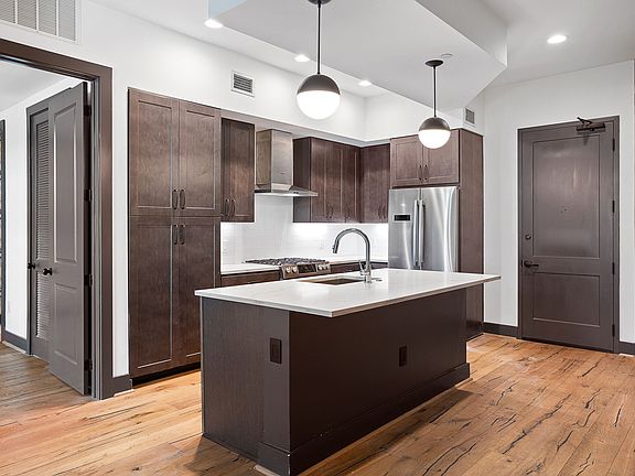 3rd image of 5 Gadsdenboro St #212-1