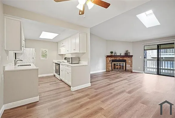 18133 E Kentucky Ave #203 — Photo 2